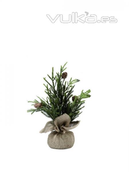 Arbol de navidad artificial pequeo en saco oasisdecor.com