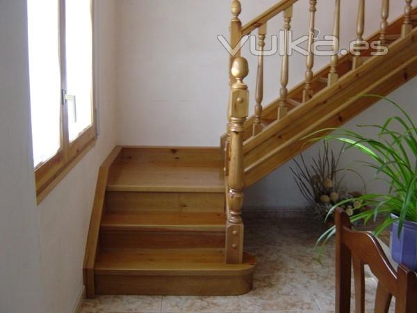 Escalera de madera