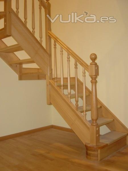 Escalera de madera