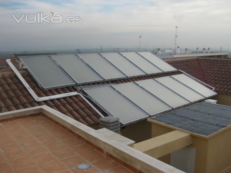 INSTALACION SOLAR COMUNITARIA