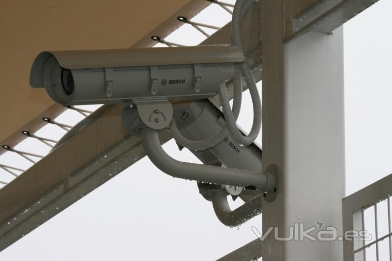 AZAI.CAMARA EXTERIOR BOSCH.