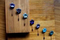 Hualalai, alfileres para invitados de flores azules (esmalte al fuego)