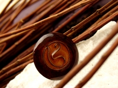 Hakone, anillo decorado en tonos marrones. anillo de plata ajustable