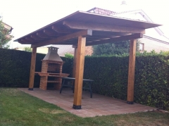 Porxo de fusta per jardi amb barbacoa, rustic osona