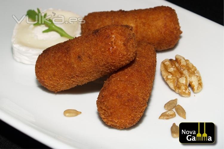 CROQUETAS DE QUESO DE CABRA CON PIPAS Y NUECES. PLATOS PRECOCINADOS DE ALTA GAMA