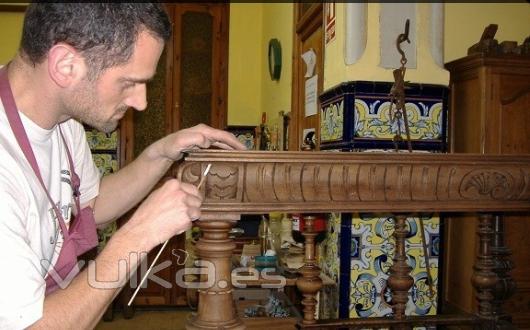 Restauración, conservación y limpieza de madera, muebles antiguos, desinsección