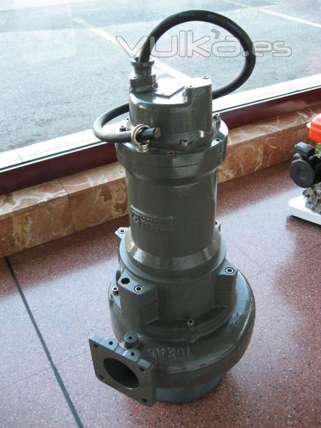 Bomba Ideal ARS100-25 U/7,5 de 7,5 HP, 5,5KW. a 1500rpm.400V.