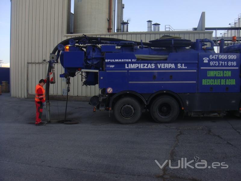 LIMPIEZA CON RECICLAJE DE AGUA