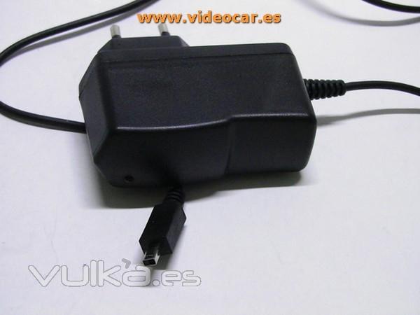CARGADOR_CASA_MOVIL_MOTOROLA_C331_C332_C333_C350_C385_C650_C550_C450_V220.jpg