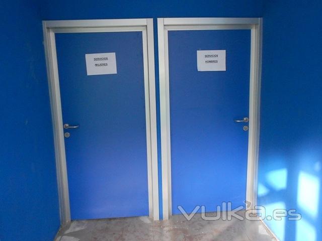 Puertas en compacto laminado, cualquier tamao, varias hojas