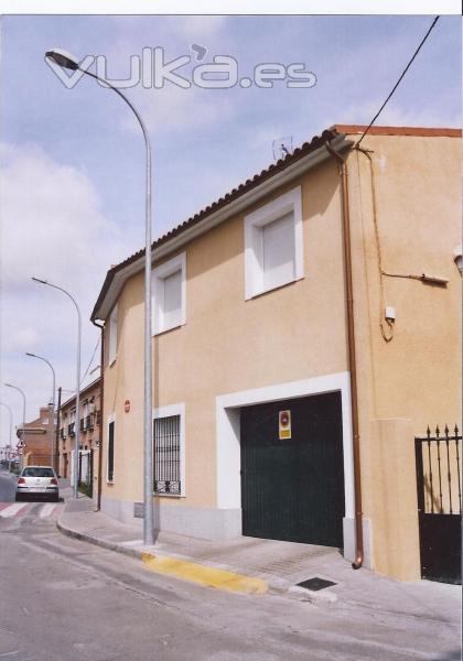 Instalación y mantenimiento de canalones pluviales