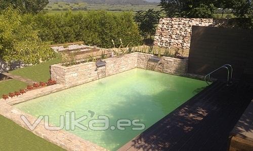 PISCINA ECOLOGICA  REALIZADA EN VILAFRANCA