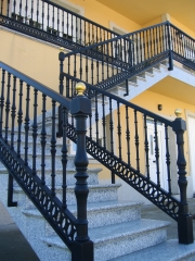 Escaleras de aluminio tipo forja