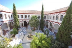 Entra en wwwquieroquieroes y reserva tu estancia en la magnifica hospederia san francisco