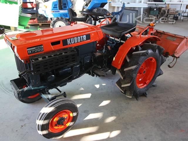 Mini tractor Kubota B7000