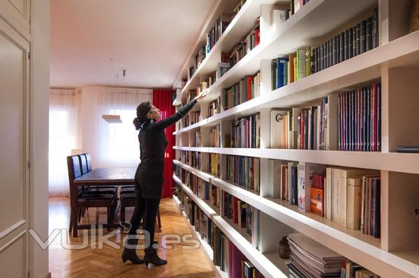 Diseo de biblioteca en vivienda en Boadilla, en Madrid