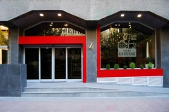 Reforma de portal de acceso a edificio de oficinas de generali, c/orense, madrid