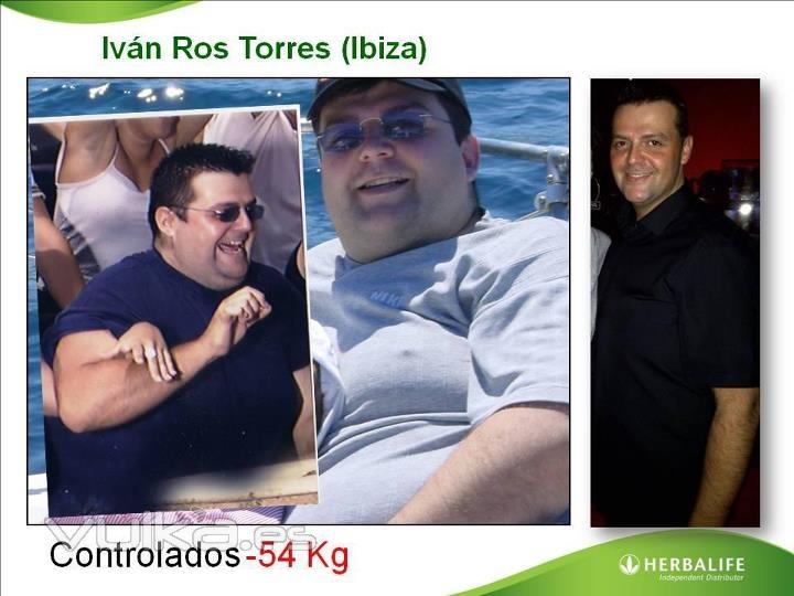 Gracias a Herbalife mi compaero Ivn ya a conseguido controlar ms de 50 kilos. INCREIBLE!!!