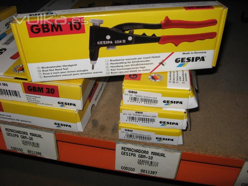 Remachadora manual GESIPA GBM-10.