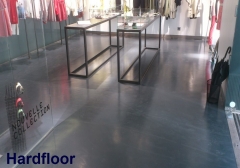 Tienda de ropa con mortero epoxi autonivelante