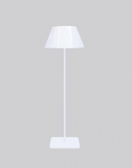 Lampara de pie semplice vetro blanco pie de hierro y pantalla de vetro italiano