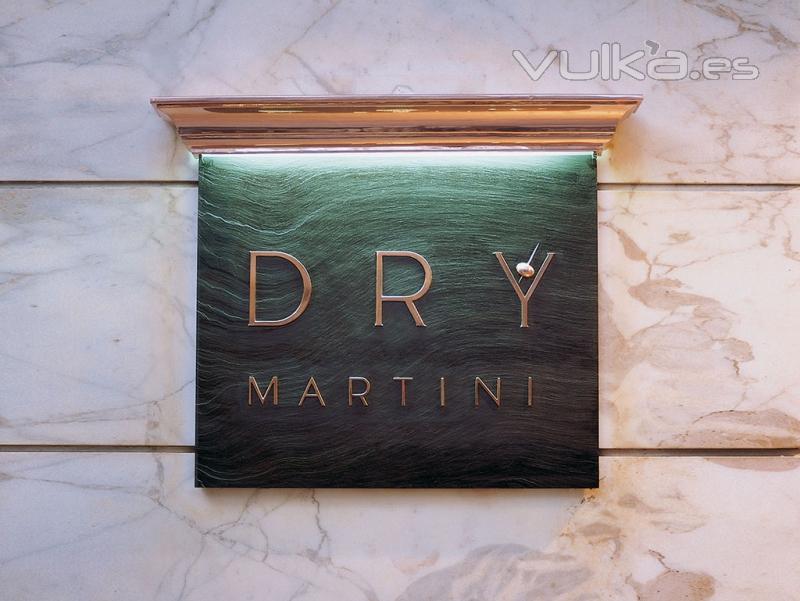 DRY Martini cocktails and drinks - cocteleria en Barcelona