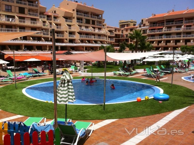 Piscinas infantiles en hoteles, evite resbalones..