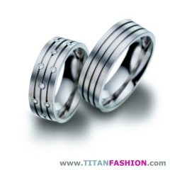Alianzas de boda de titanio