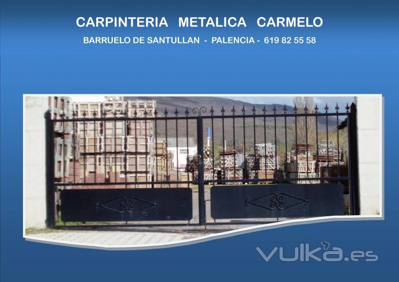 Puerta metalica en almacen materiales - Barruelo