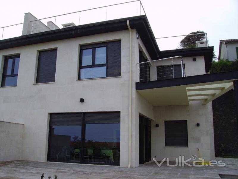 2 VIVIENDA PAREADAS EN SOMO