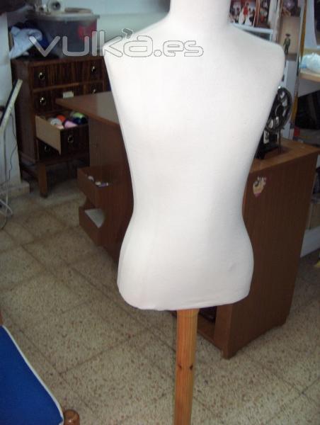 alquiler maniquies comuniones y bodas