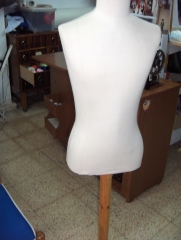 alquiler maniquies comuniones y bodas