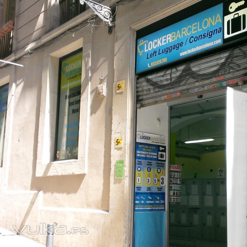 Locker Barcelona - cerca de Plaza catalunya - Left luggage in city centre