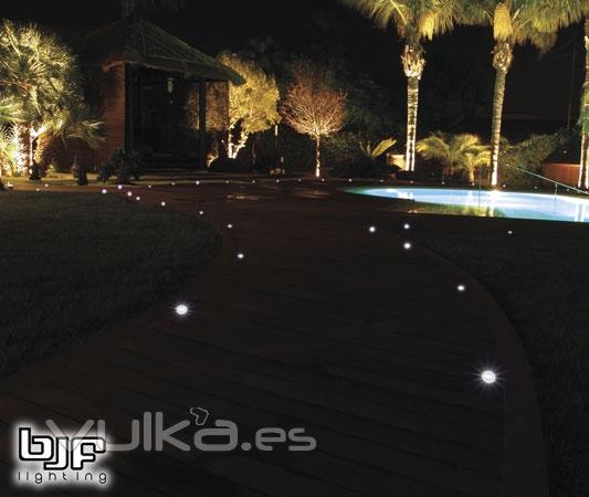 Iluminacin LED para jardines