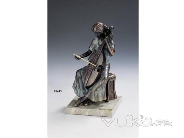 Figura Viola Verde, con acabos en bronce. LLus Jord.