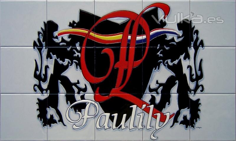Escudo herldico Paulily, realizado en azulejos 75x45cm.