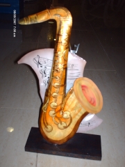 Saxo de metal nacarado 33x23 cm