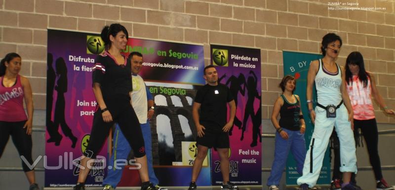 ZUMBA Segovia. Warm up evento solidario AECC