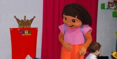 La cite des enfants - visita de personajes