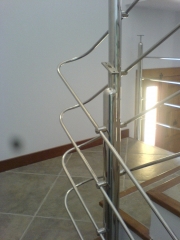 VARIEDAD DE OPCIONES PARA ESCALERAS