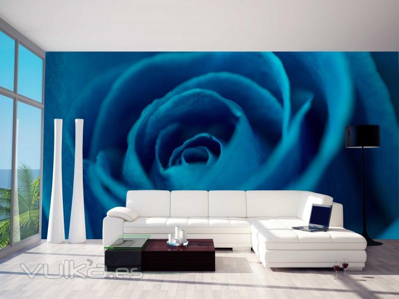 Un fotomural con una original rosa azul para tu saln, siempre posible con Estudios Deco