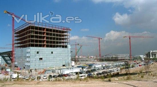 GRUAS TORRE LC5013-LC5211 CIUDAD DE LAS TELECOMUNICACIONES - AO 2005- MADRID