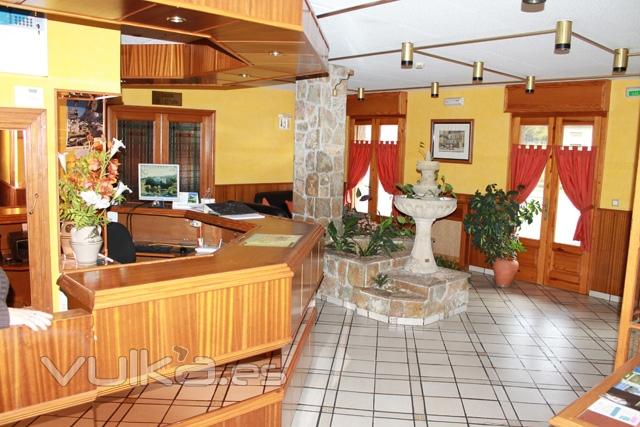 Recepción Hotel Rural en Cangas de Onis Xana Capitán