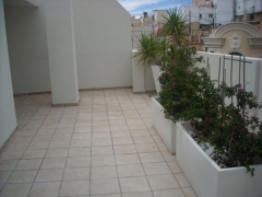ATICO EN ALQUILER EN EL CENTRO DE VALENCIA. 850 EUR/MES