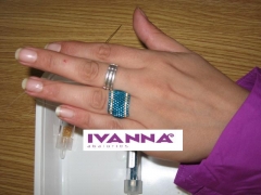 Este es el anillo que realizamos en nuestros cursos de  iniciacin al mundo del miyuki.