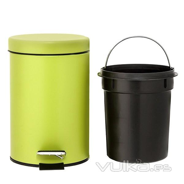 Accesorios de bao. Papelera bao tauro verde mate 2 - La Llimona home