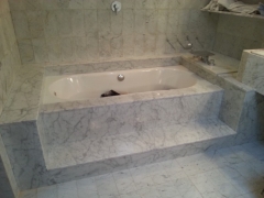 Bañera en marmol Arabescato
