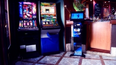 Máquina Expendedora de Loterías y Apuestas del Estado, Recarga de Móviles, Fotografía, Flores