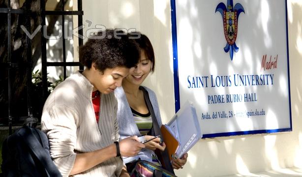 SLU Madrid students take a break in between classes.