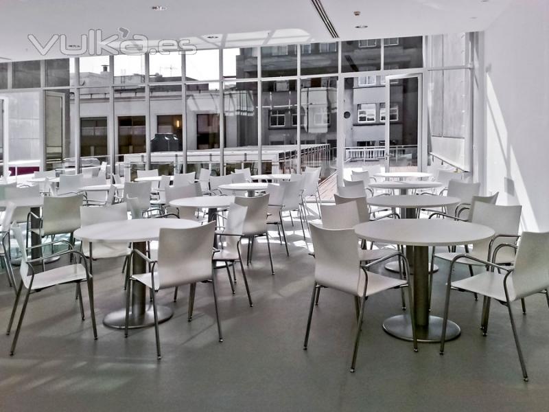 mesas y sillas cafeterias